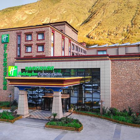 Holiday Inn Express Daocheng Yading, An Ihg Hotel Exteriér fotografie