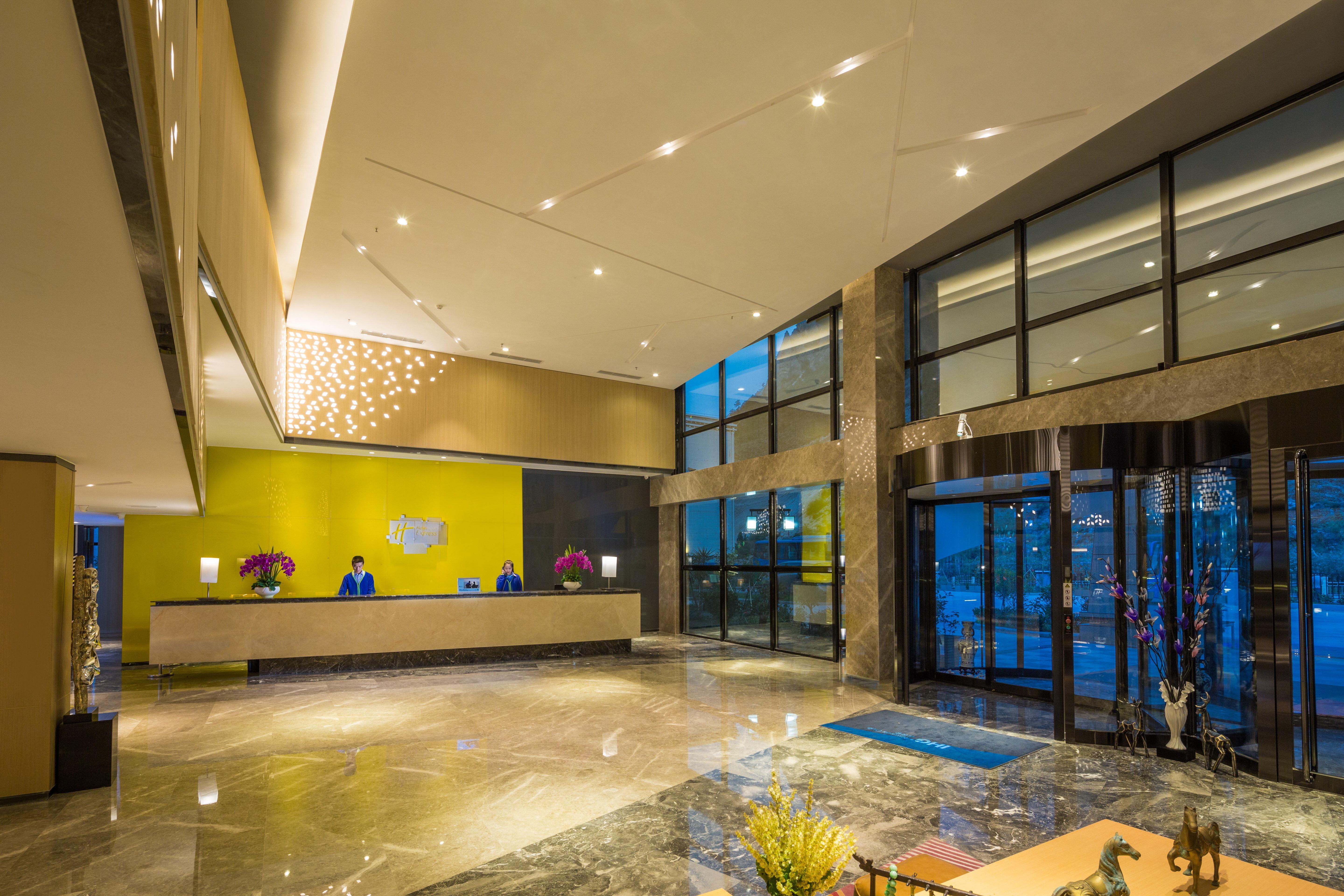 Holiday Inn Express Daocheng Yading, An Ihg Hotel Exteriér fotografie